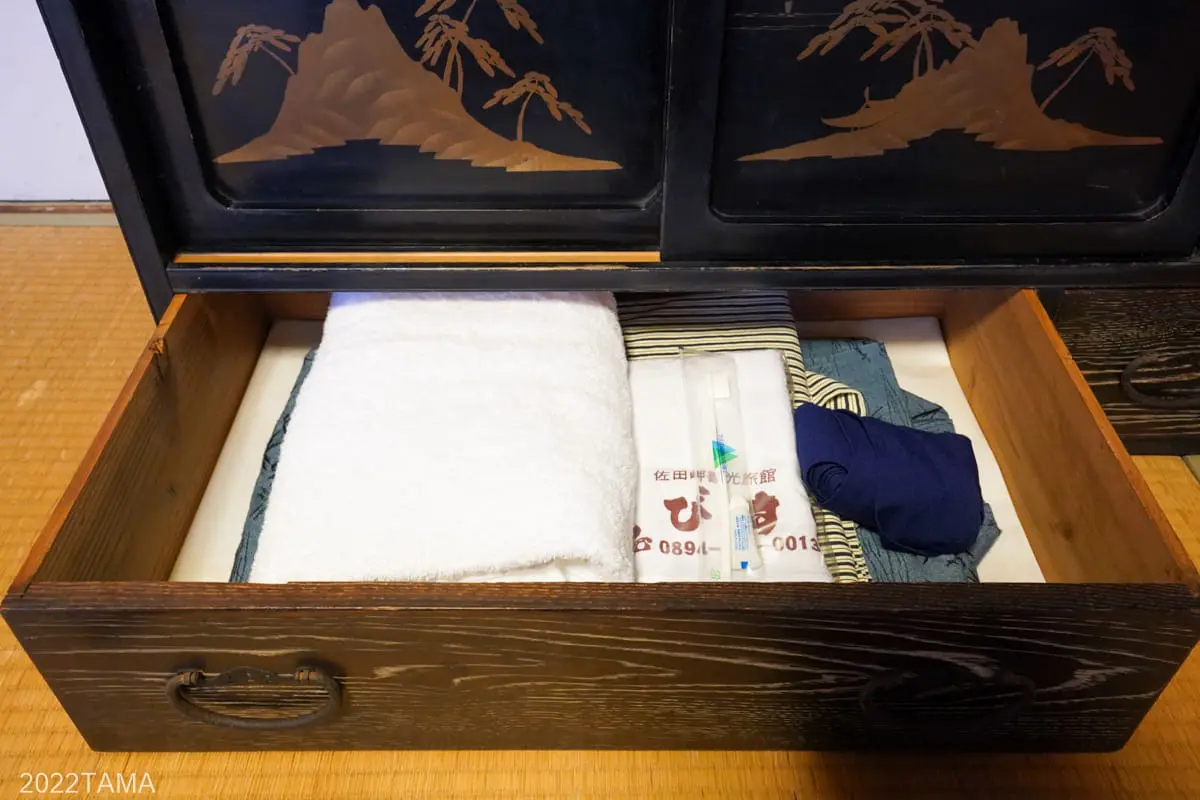 えびすや旅館 佐田岬半島 三崎港の木造旅館に泊まってきた Tamaism